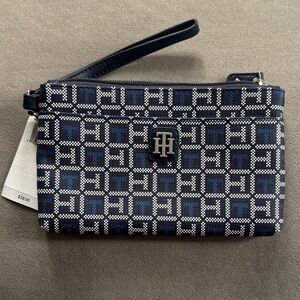 Tommy Hilfiger Navy and White Geometric Wristlet